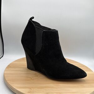 Vince Camuto Yannick Black Suede Wedge Heel Boots Elastic Panel Size 10